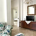 Appartamento Bright For 5 Parking 20 Mins To Station Near Park And Shops Portovenere And Cinque Terre Panoramic Road Way La Spezia