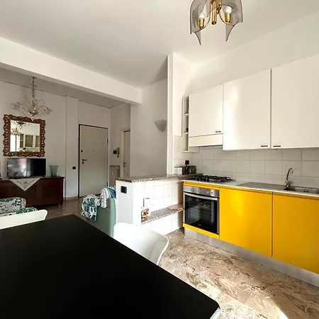 Appartamento Bright For 5 With Private Parking Cinque Terre And Portovenere Gateway *