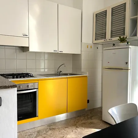 Bright For 5 With Private Parking Cinque Terre And Portovenere Gateway Appartamento