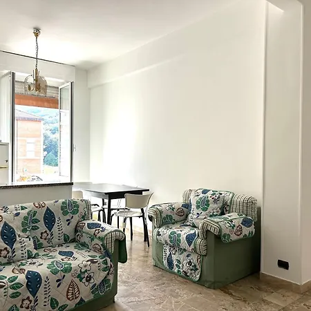Bright For 5 With Private Parking Cinque Terre And Portovenere Gateway La Spezia