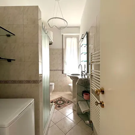 Appartamento Bright For 5 With Private Parking Cinque Terre And Portovenere Gateway *