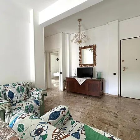 Appartamento Bright For 5 With Private Parking Cinque Terre And Portovenere Gateway La Spezia