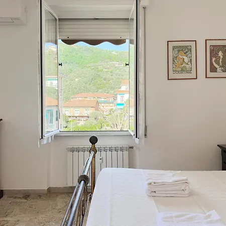 Bright For 5 With Private Parking Cinque Terre And Portovenere Gateway * La Spezia